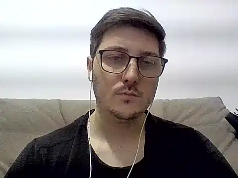 Snapshot of ShiitakeBR chatting on 12.05.24 ShiitakeBR online show from 12.05.24