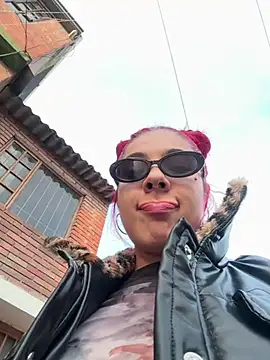 Dalila Thoms online show from 01.21.25