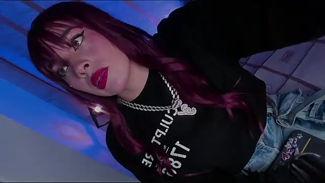 Dalila Thoms online show from 03.04.25