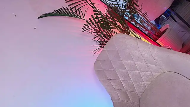 Dalila Thoms online show from 11.28.25