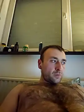 Snapshot of TIGERRR86 chatting on 02.05.25 TIGERRR86 online show from 02.05.25