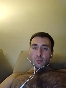 Snapshot of TIGERRR86 chatting on 11.27.25 TIGERRR86 online show from 11.27.25