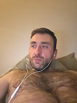 Snapshot of TIGERRR86 chatting on 02.18.26 TIGERRR86 online show from 02.18.26