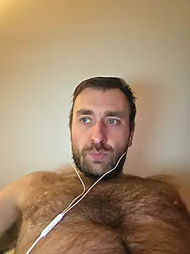 Snapshot of TIGERRR86 chatting on 02.28.26 TIGERRR86 online show from 02.28.26