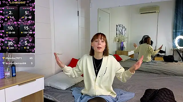 Snapshot of Crayzy_Luv chatting on 12.14.24 Crayzy Luv online show from 12.14.24