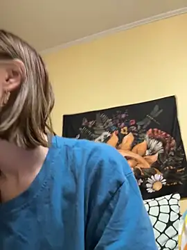 Snapshot of Crayzy_Luv chatting on 01.15.25 Crayzy Luv online show from 01.15.25