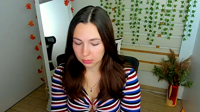 Lexy flower online show from 10.04.25