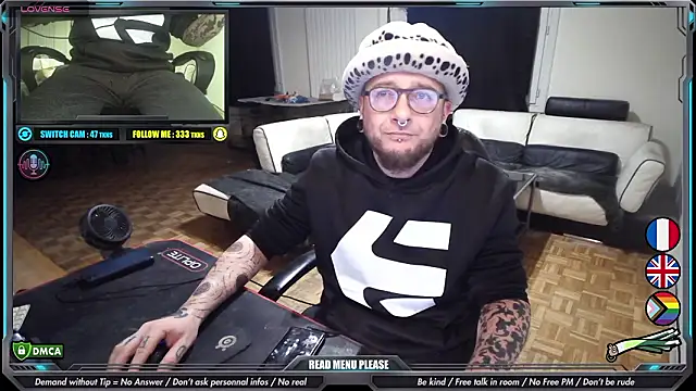 Snapshot of Law_Leek chatting on 02.01.26 Law Leek online show from 02.01.26