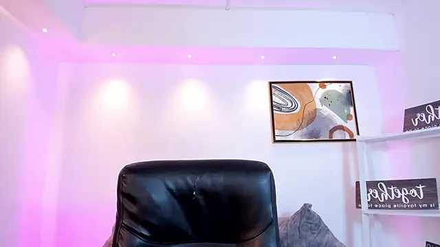 Snapshot of martina_mancini chatting on 07.10.26 martina mancini online show from 07.10.26