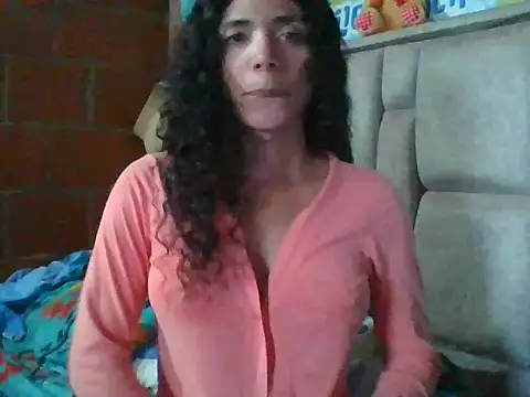 Snapshot of Nadia_Monroe chatting on 05.06.26 Nadia Monroe online show from 05.06.26