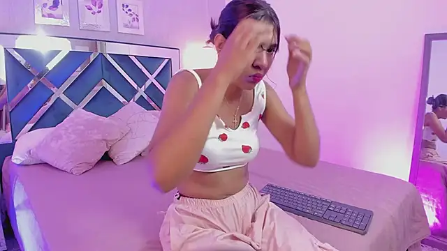 Snapshot of Miakhalifa_7 chatting on 02.28.25 Miakhalifa 7 online show from 02.28.25