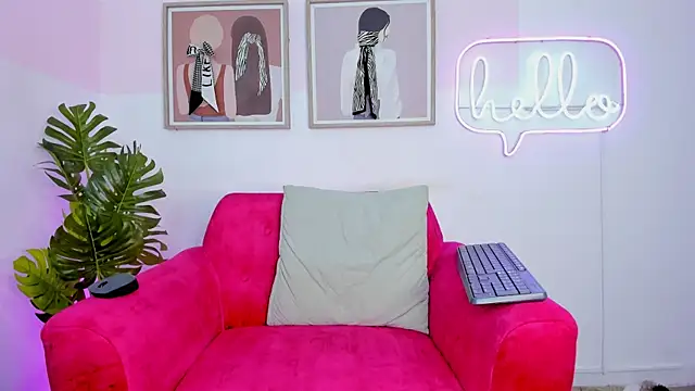 Snapshot of Miakhalifa_7 chatting on 09.22.25 Miakhalifa 7 online show from 09.22.25