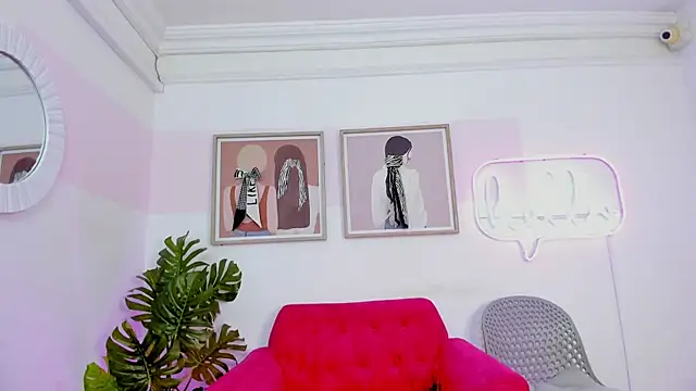 Snapshot of Miakhalifa_7 chatting on 10.11.25 Miakhalifa 7 online show from 10.11.25