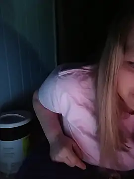 Cumonkatie online show from 02.08.26