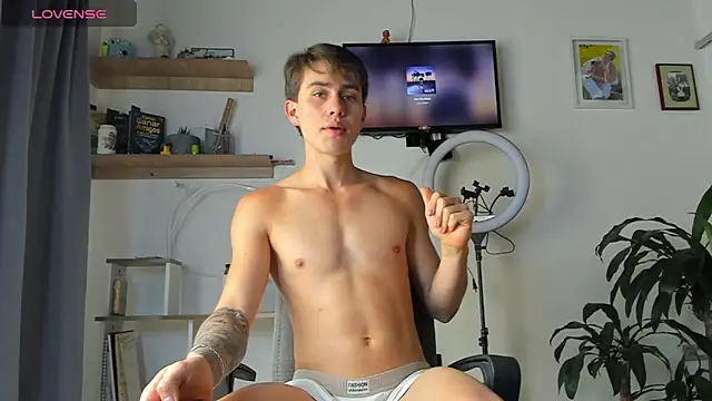 manucute 23  online show from 10.19.25