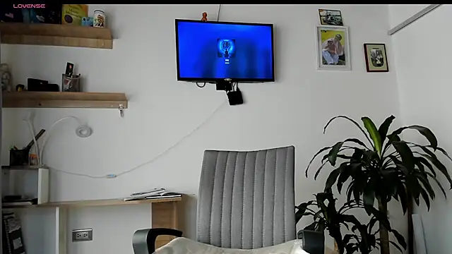 manucute 23  online show from 03.19.26