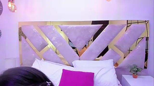 Oriana Guzman online show from 01.06.25