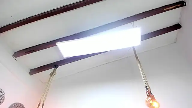 Oriana Guzman online show from 02.12.25