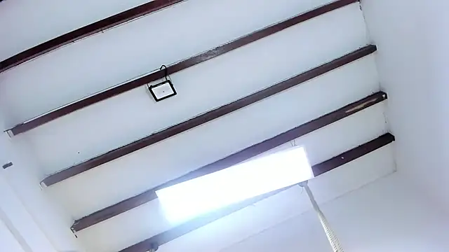 Oriana Guzman online show from 02.12.25