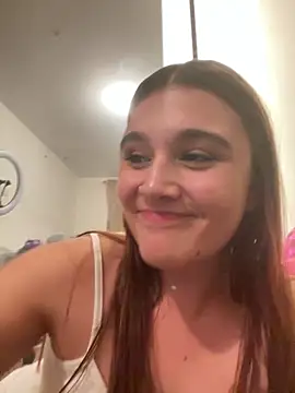 Snapshot of Magic-Smilee chatting on 09.28.25 Magic-Smilee online show from 09.28.25