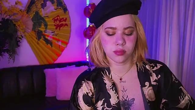 albaismynameX online show from 10.28.25