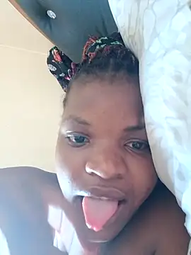 hotgal1112 online show from 02.28.26