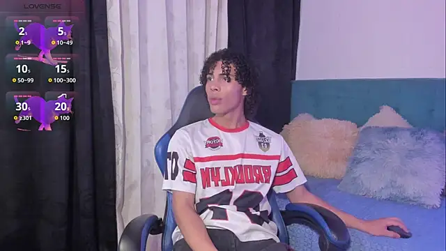 kleo helenos online show from 12.16.25