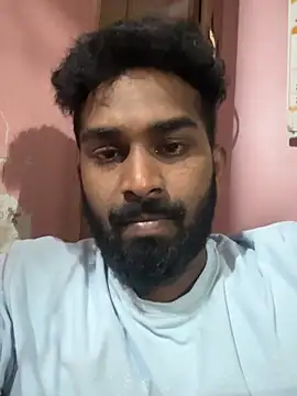 Handsomehunk 4U online show from 12.17.24