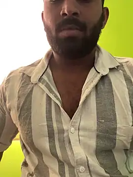 Handsomehunk 4U online show from 02.04.25