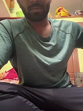 Handsomehunk 4U online show from 02.16.25