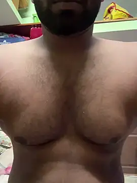 Handsomehunk 4U online show from 02.24.25