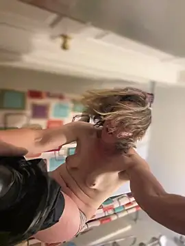 Snapshot of SexyB214 chatting on 02.26.25 SexyB214 online show from 02.26.25