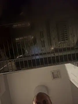 Snapshot of SexyB214 chatting on 03.05.25 SexyB214 online show from 03.05.25