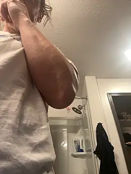 Snapshot of SexyB214 chatting on 09.26.25 SexyB214 online show from 09.26.25