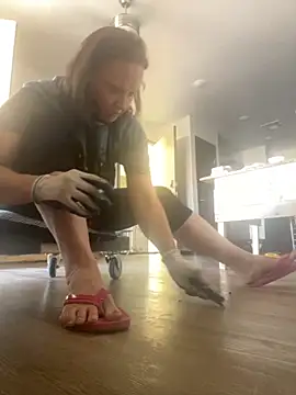 Snapshot of SexyB214 chatting on 10.21.25 SexyB214 online show from 10.21.25