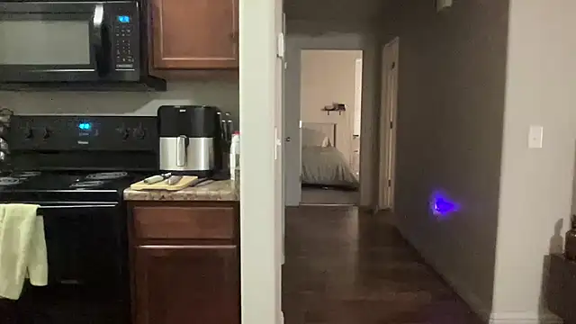 NatalieKneals online show from 01.04.25