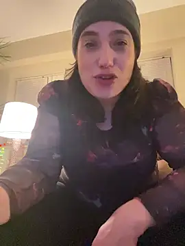Snapshot of Bosschica chatting on 12.15.24 Bosschica online show from 12.15.24