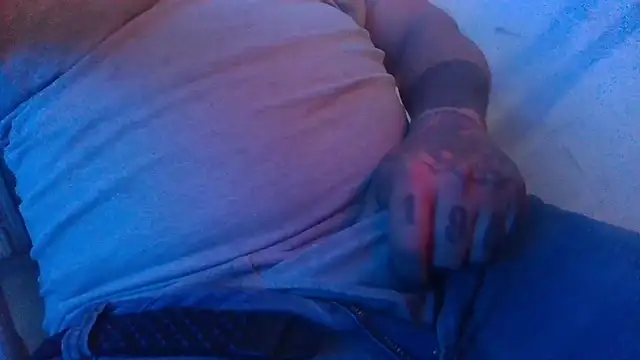 Snapshot of AlanDickson chatting on 02.09.26 AlanDickson online show from 02.09.26