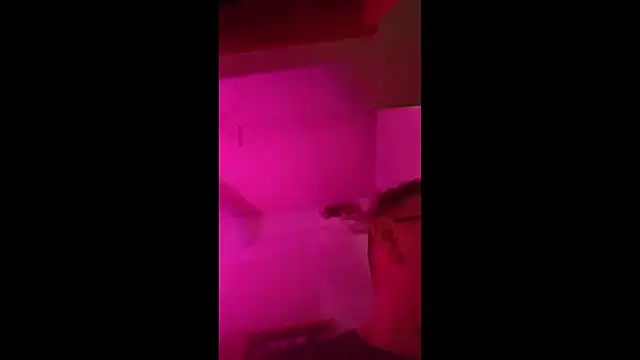 Snapshot of AlanDickson chatting on 02.11.26 AlanDickson online show from 02.11.26