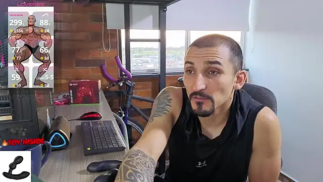 Snapshot of Marck_Muscle chatting on 06.16.26 Marck Muscle online show from 06.16.26