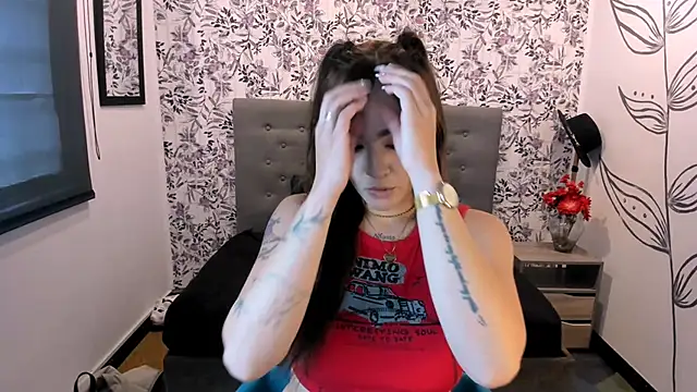 Snapshot of KataHot_ chatting on 01.07.25 KataHot online show from 01.07.25