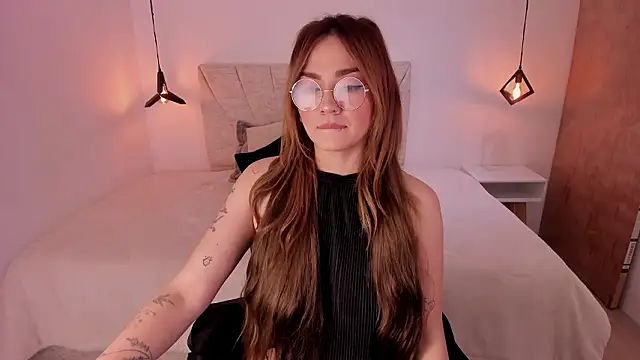 KataHot  online show from 03.04.26