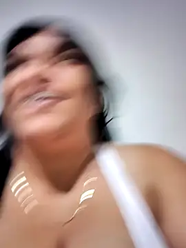 Mia Adell 11 online show from 02.04.25