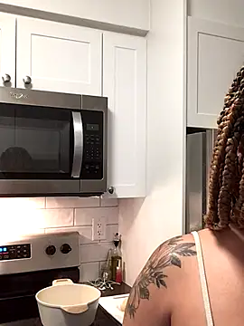 MelSaunders online show from 12.09.24