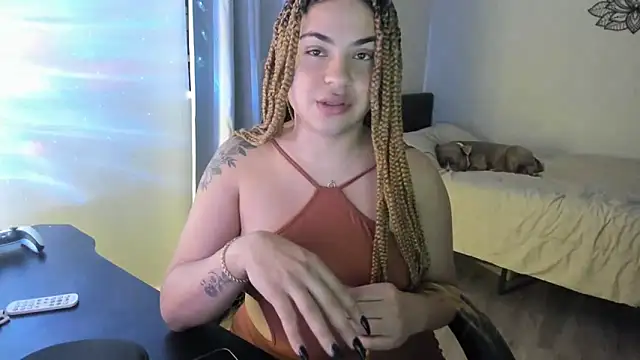 MelSaunders online show from 12.20.24