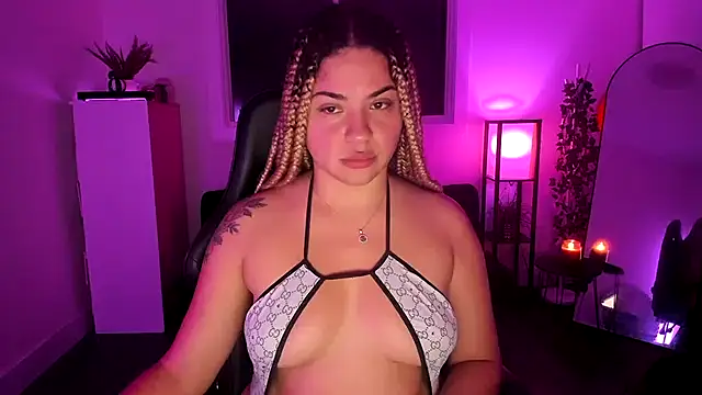 MelSaunders online show from 11.06.25