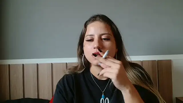 Snapshot of 520_Loirex_741 chatting on 12.22.24 520 Loirex 741 online show from 12.22.24