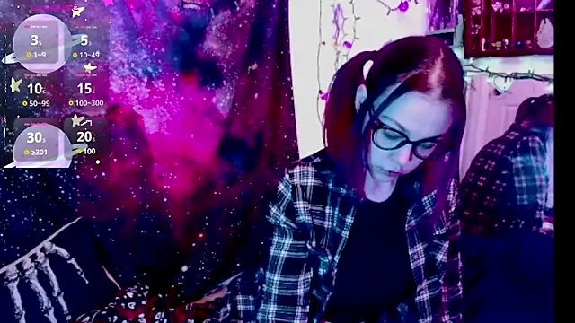 EverlyEster online show from 01.12.25