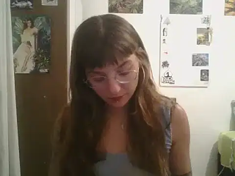 Snapshot of SweetyBabyDemon chatting on 12.14.24 SweetyBabyDemon online show from 12.14.24