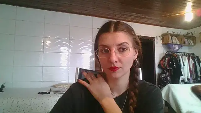 Snapshot of SweetyBabyDemon chatting on 09.21.25 SweetyBabyDemon online show from 09.21.25